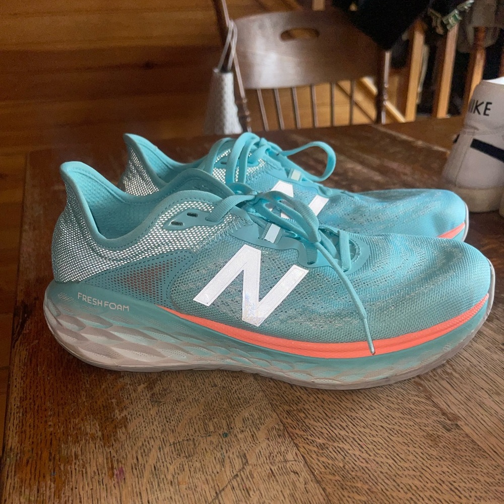 ❌New balance fresh foam size 10 sneakers❌
